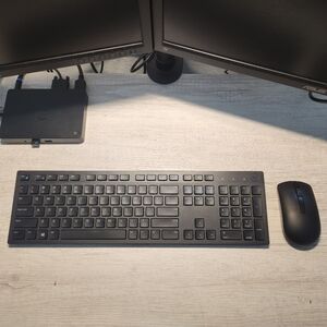 Dell Wireless Keyboard and Mouse Set with Dongle
